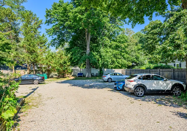 38th image of 340 Main St #APT 1, Centerville, MA 02632 | MLS# 22603781