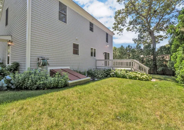 3rd image of 9 Elaine Rd, Hyannis, MA 02601 | MLS# 22603820