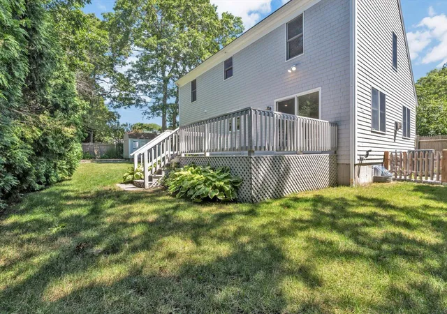 4th image of 9 Elaine Rd, Hyannis, MA 02601 | MLS# 22603820