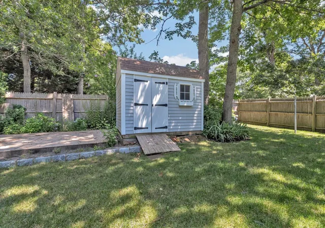 5th image of 9 Elaine Rd, Hyannis, MA 02601 | MLS# 22603820