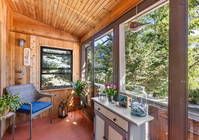 1st image of 18 Miller Hill Rd #UNIT 9, Provincetown, MA 02657 | MLS# 22603857