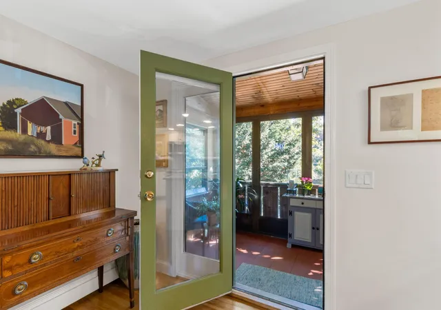 2nd image of 18 Miller Hill Rd #UNIT 9, Provincetown, MA 02657 | MLS# 22603857