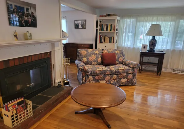3rd image of 39 Phyllis Dr, South Yarmouth, MA 02664 | MLS# 22603839