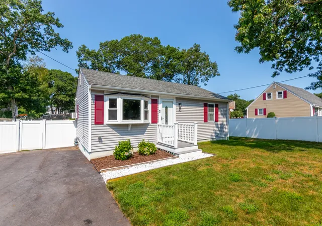 1st image of 4 Standish Ave, East Wareham, MA 02538 | MLS# 22603869