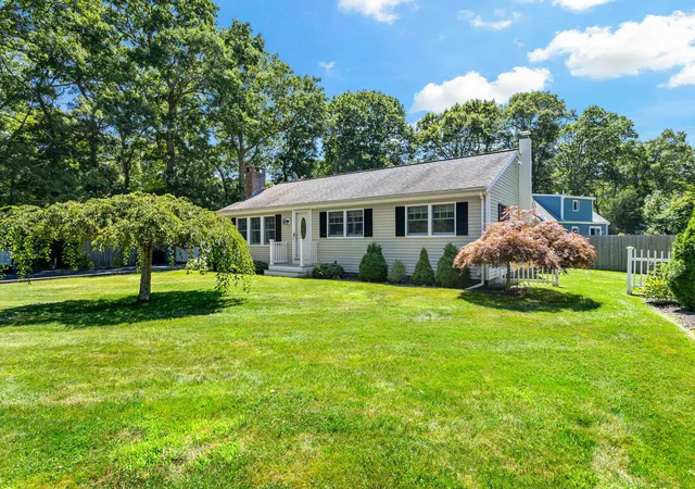 2nd image of 4 Deepwood Dr, East Falmouth, MA 02536 | MLS# 22603891