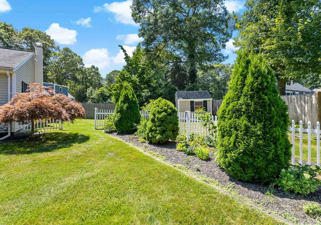 5th image of 4 Deepwood Dr, East Falmouth, MA 02536 | MLS# 22603891