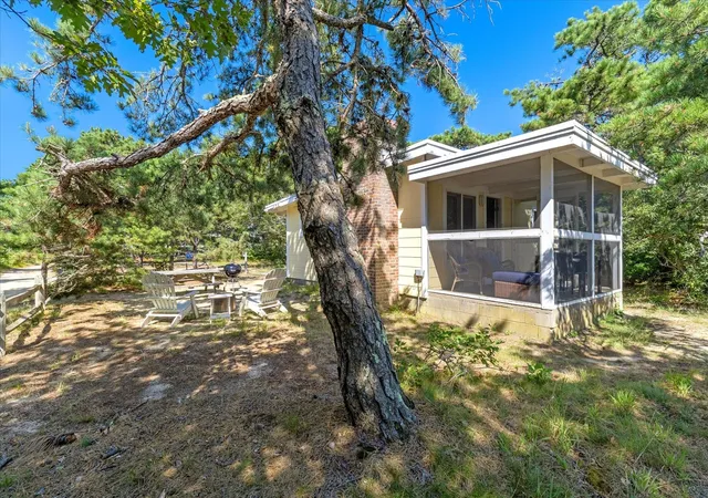 5th image of 50 Ocean View Ave #14, Wellfleet, MA 02667 | MLS# 22603877