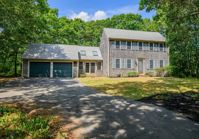 1st image of 325 Braggs Ln, Barnstable, MA 02630 | MLS# 22603939