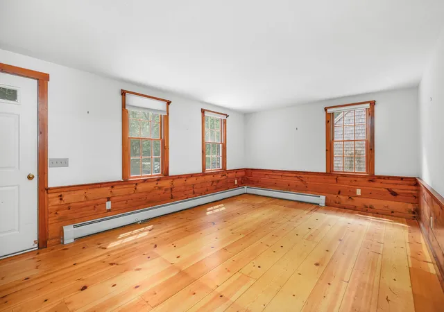 4th image of 325 Braggs Ln, Barnstable, MA 02630 | MLS# 22603939