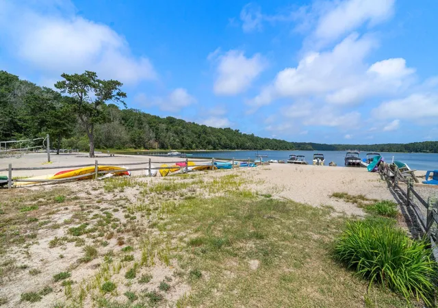 33rd image of 20 East Rd, Mashpee, MA 02649 | MLS# 22603910