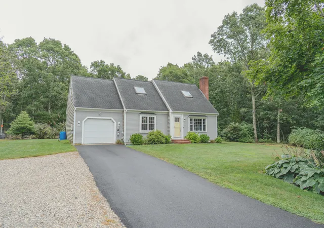1st image of 4 Kalmia Path, Sandwich, MA 02563 | MLS# 22603933