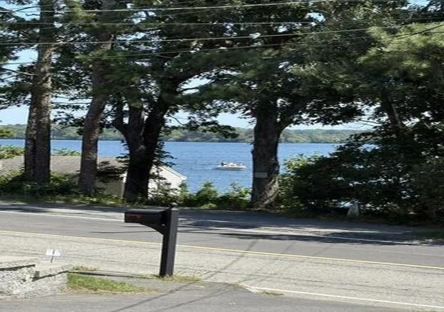 2nd image of 555 Shootflying Hill Rd, Centerville, MA 02632 | MLS# 22603878
