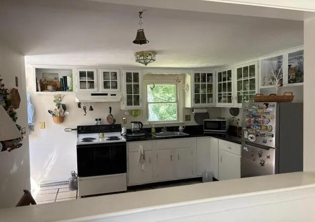 3rd image of 555 Shootflying Hill Rd, Centerville, MA 02632 | MLS# 22603878