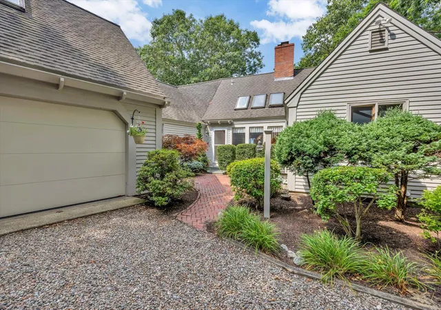 4th image of 132 Bay Rd, Cotuit, MA 02635 | MLS# 22604080