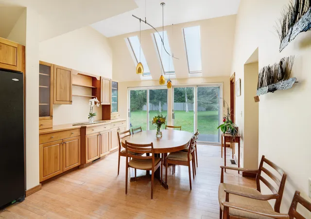 Photo 3 of Sale Pending at 174 Middle Rd, Chilmark, MA 02535 | MLS# 22603889 | Listing updated on 2026-10-05