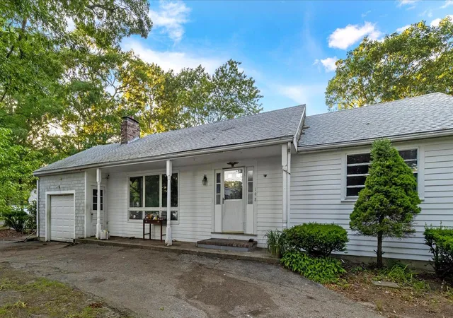 2nd image of 198 Bristol Ave, Hyannis, MA 02601 | MLS# 22603931