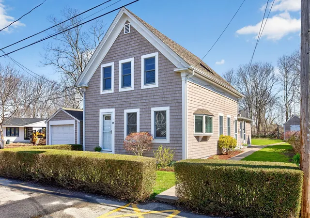 1st image of 31 Conant St, Provincetown, MA 02657 | MLS# 22603932