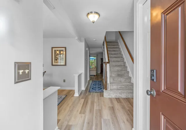 4th image of 481 Buck Island Rd, West Yarmouth, MA 02673