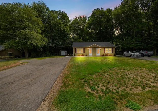 4th image of 30 Old Forge Rd, Bridgewater, MA 02324 | MLS# 22603907