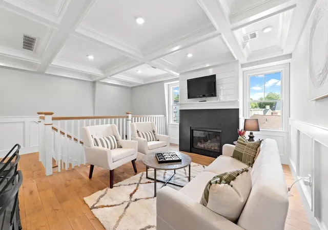 3rd image of 42 Bow St #APT 5, Somerville, MA 02143 | MLS# 22603920