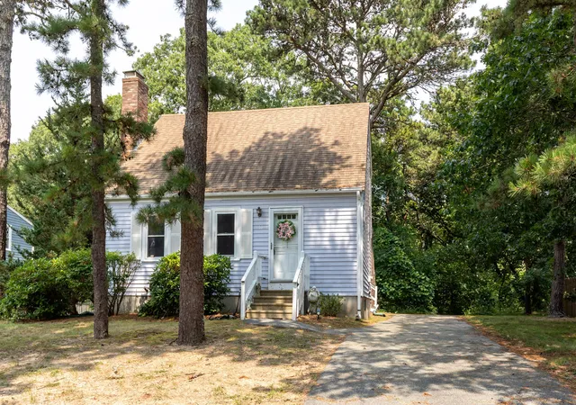 1st image of 10 Daisy Ln, South Yarmouth, MA 02664 | MLS# 22603925