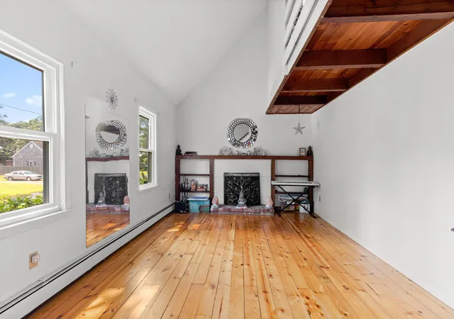5th image of 10 Daisy Ln, South Yarmouth, MA 02664 | MLS# 22603925