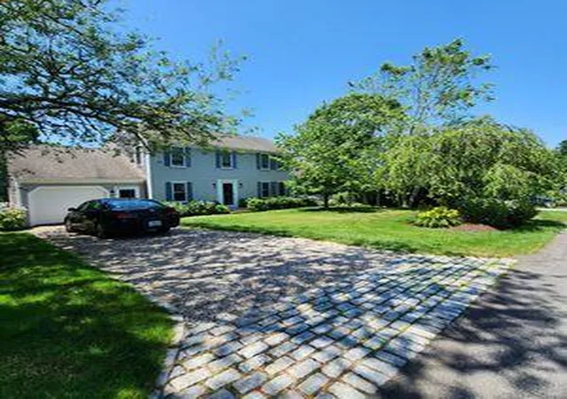 2nd image of 143 Abbey Gate Rd, Cotuit, MA 02635 | MLS# 22603996