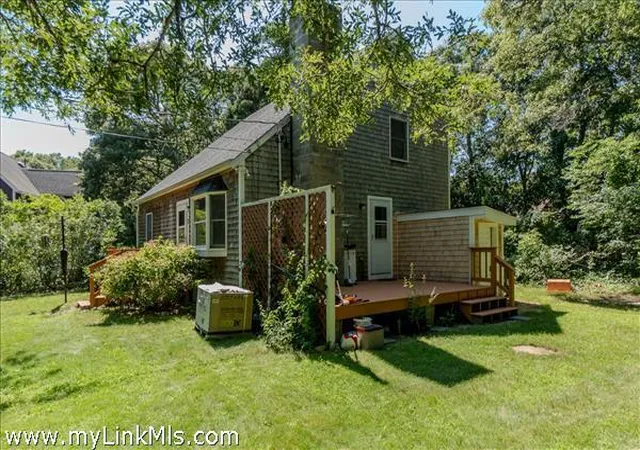 Photo 3 of Single family home for sale at 2 Winemack St, Oak Bluffs, MA 02557 | MLS# 22603994 | Listing updated on 2026-09-03
