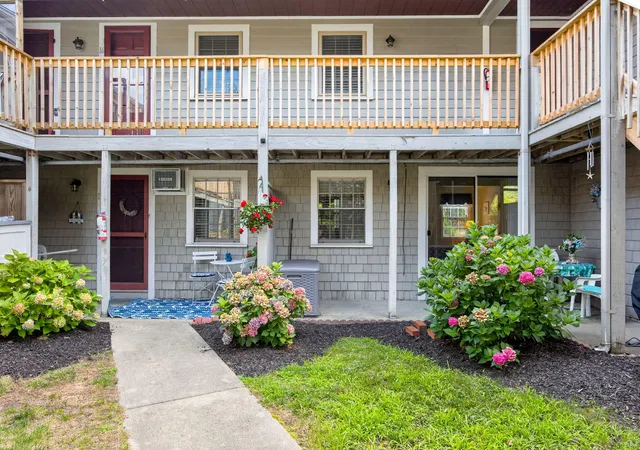 4th image of 141 Main St, Dennis, MA 02670