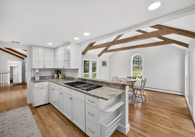 2nd image of 72 Hathaway Rd Rd, Osterville, MA 02655 | MLS# 22603965