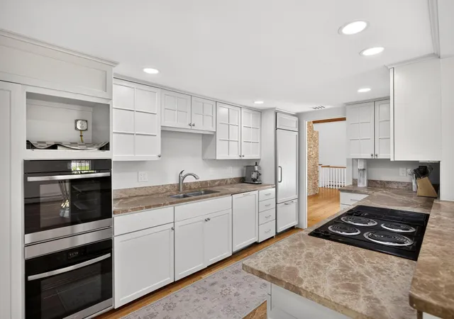 Photo 4 of Single family home for sale at 72 Hathaway Rd Rd, Osterville, MA 02655 | MLS# 22603965 | Listing updated on 2026-10-19