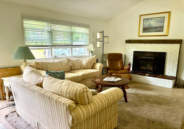 5th image of 11 Stanley St, Oak Bluffs, MA 02557 | MLS# 22603967