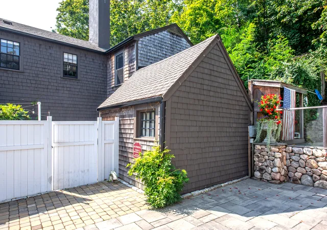 25th image of 116 Bradford St #1, Provincetown, MA 02657 | MLS# 22603977
