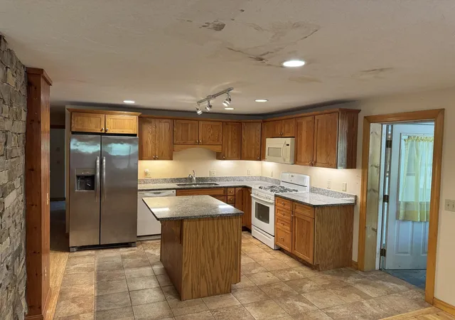 Photo 3 of Sale Pending at 765 Schoolhouse Rd, Eastham, MA 02642 | MLS# 22604017 | Listing updated on 2026-09-03