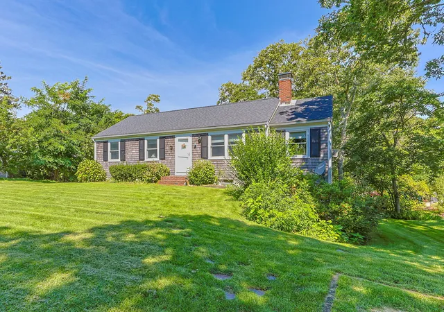 Photo 3 of Single family home for sale at 87 Cranberry Ln, Chatham, MA 02633 | MLS# 22604234 | Listing updated on 2026-09-20