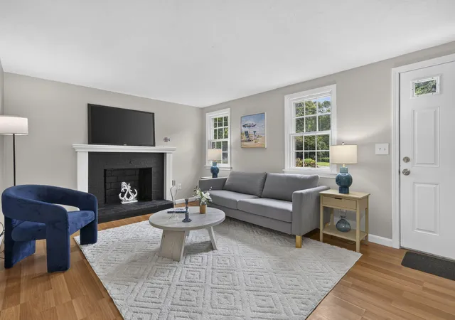 4th image of 230 Race Ln, Marstons Mills, MA 02648 | MLS# 22604086