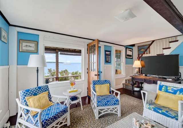 5th image of 27 Beach Rd, Oak Bluffs, MA 02557 | MLS# 22604007