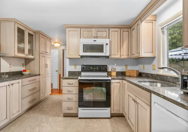 image of 130 Cathedral Rd, Brewster, MA 02631 | MLS# 22604023