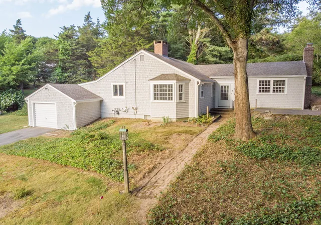1st image of 4 High Tide Ln, Orleans, MA 02653 | MLS# 22604008