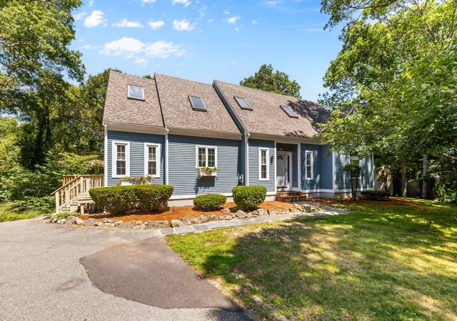 Photo 3 of Single family home for sale at 42 Mattapan St, Teaticket, MA 02536 | MLS# 22604075 | Listing updated on 2026-09-14