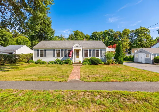 2nd image of 50 Pine St, North Falmouth, MA 02556 | MLS# 22604039