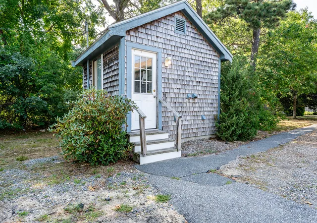 2nd image of 844 Rte 28, South Yarmouth, MA 02664