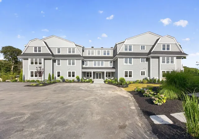 image of 533 Woods Hole Rd #UNIT E101, Woods Hole, MA 02543 | MLS# 22604106