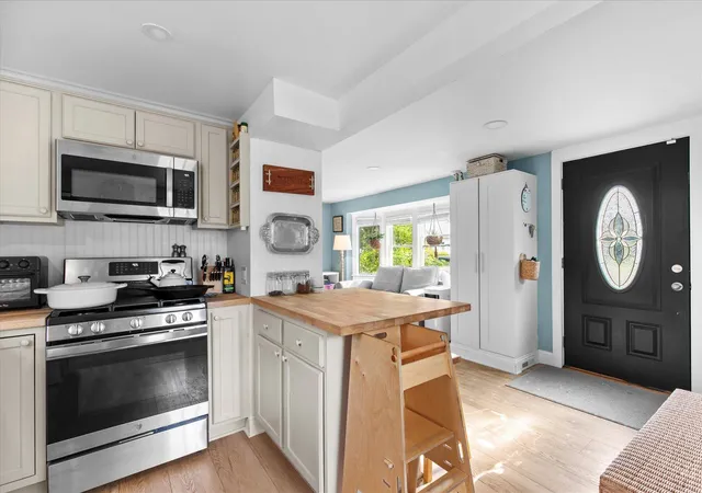 image of 16 Pleasant St, Scituate, MA 02066 | MLS# 22604048