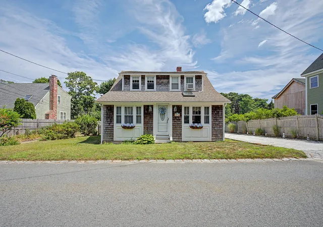 1st image of 34 Pleasant St #1, Dennis Port, MA 02639 | MLS# 22604087