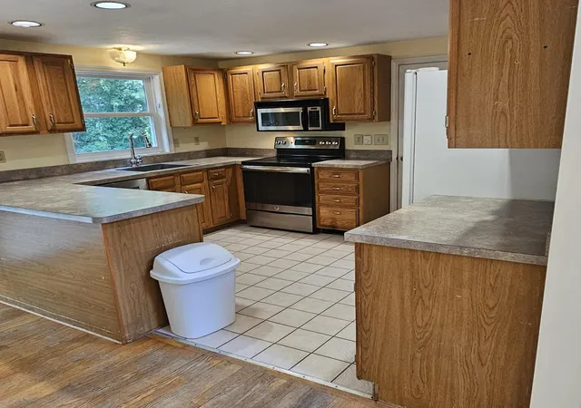 Photo 3 of Single family home for sale at 78 Barnacle Rd, Yarmouth Port, MA 02675 | MLS# 22604107 | Listing updated on 2026-10-04
