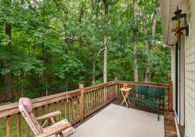 33rd image of 44 Quarry Ln, Milton, MA 02186 | MLS# 22604064