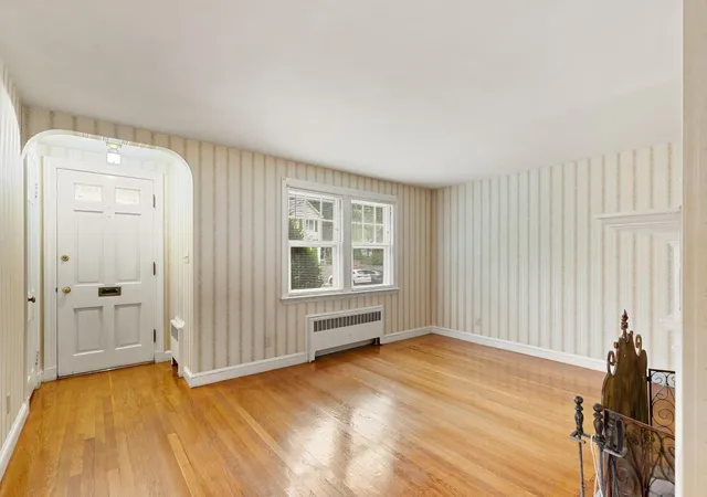 4th image of 54 Alvin Ave, Quincy, MA 02171 | MLS# 22604078