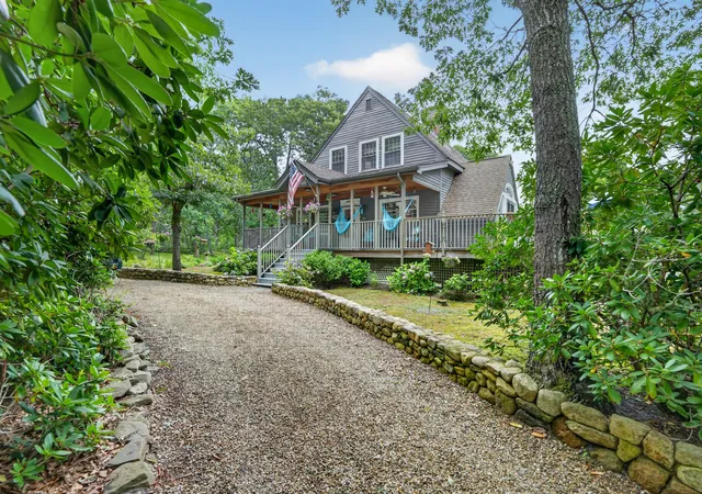 1st image of 9 Codman Spring Rd, Edgartown, MA 02539 | MLS# 22604104