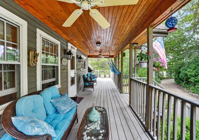 3rd image of 9 Codman Spring Rd, Edgartown, MA 02539 | MLS# 22604104